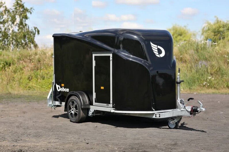 Debon-Cargo-1300-retusjert