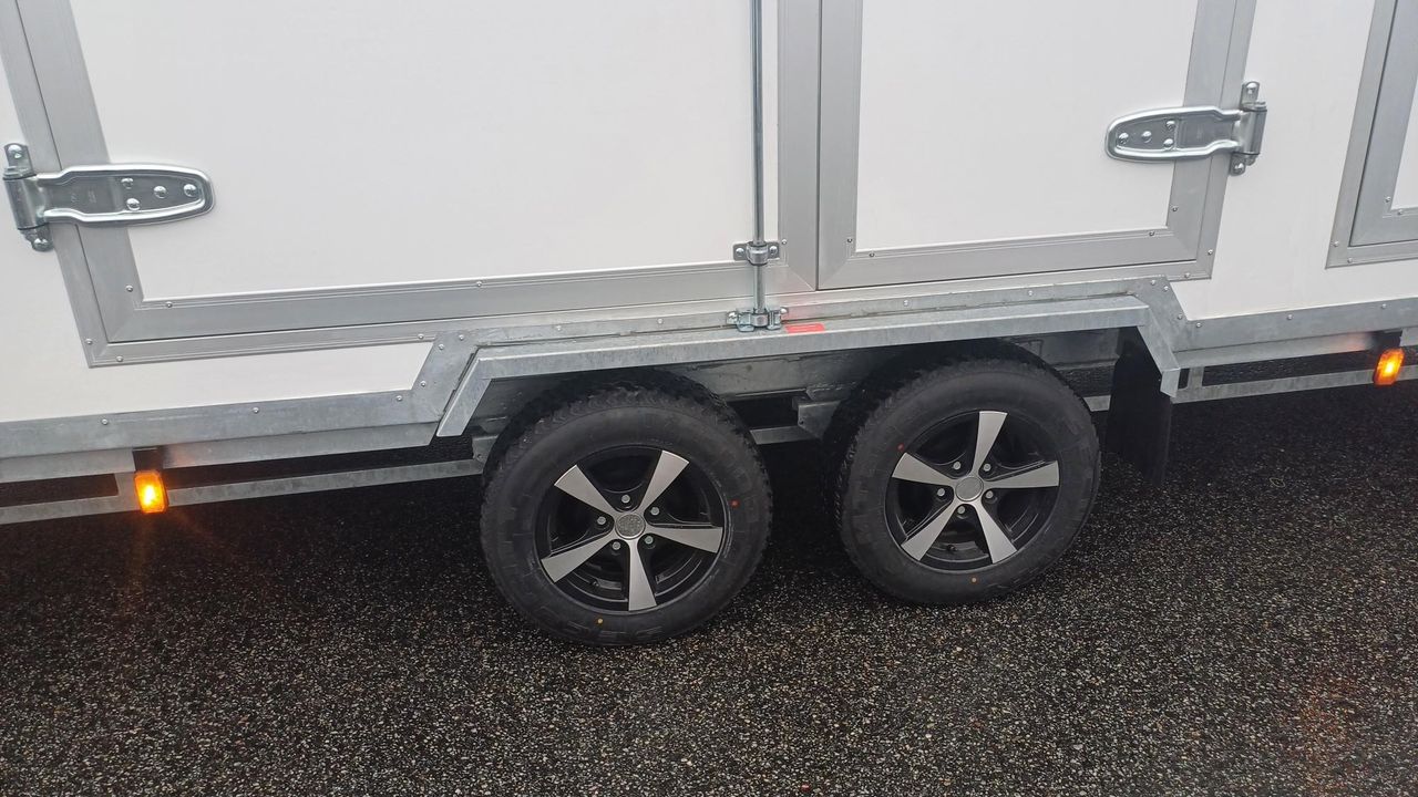 047_afa07fe3-b2aa-48b6-ac41-a5bdbb839f3d