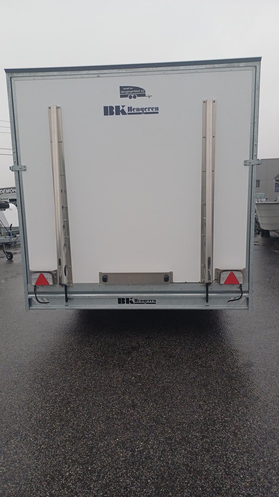 047_ba4e72a0-4185-4fe2-b379-3bda013fd547