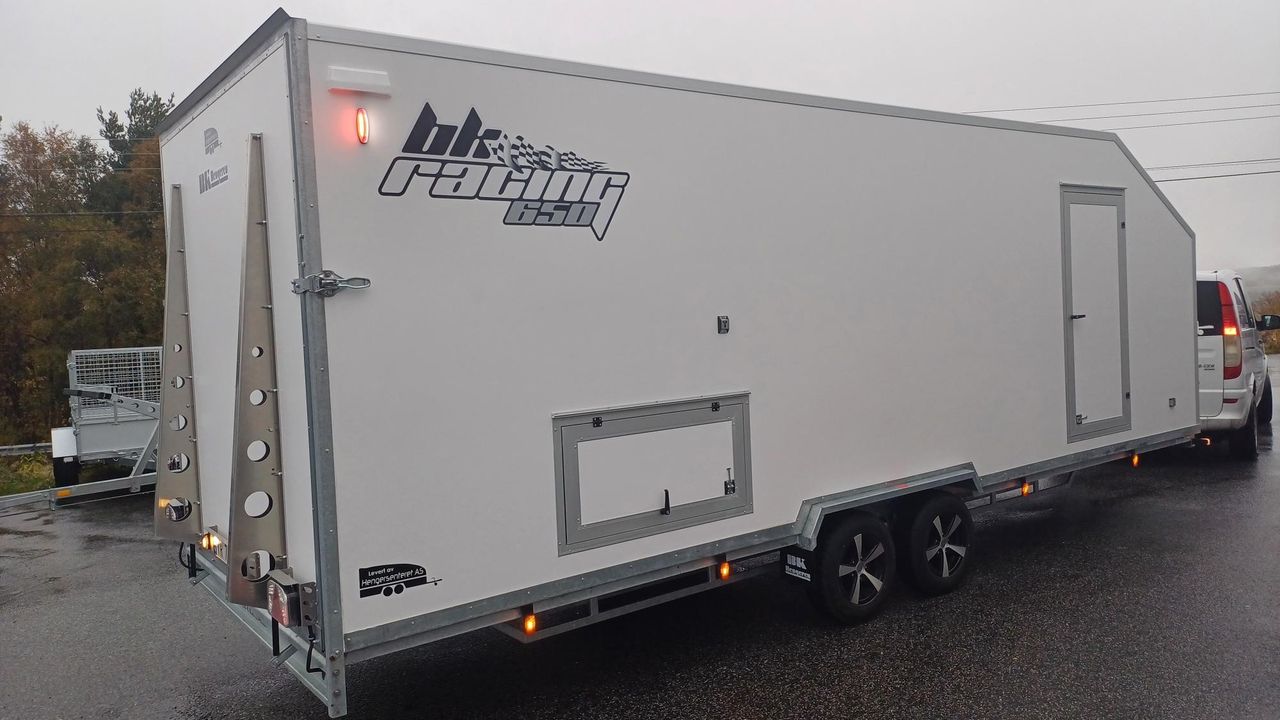 047_e862262a-064b-4996-bb54-6625b8fc2dae