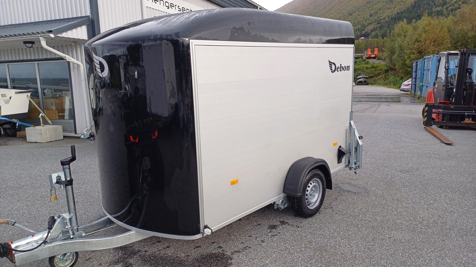 237_b9286422-56a8-42d5-9346-708eca1e340a