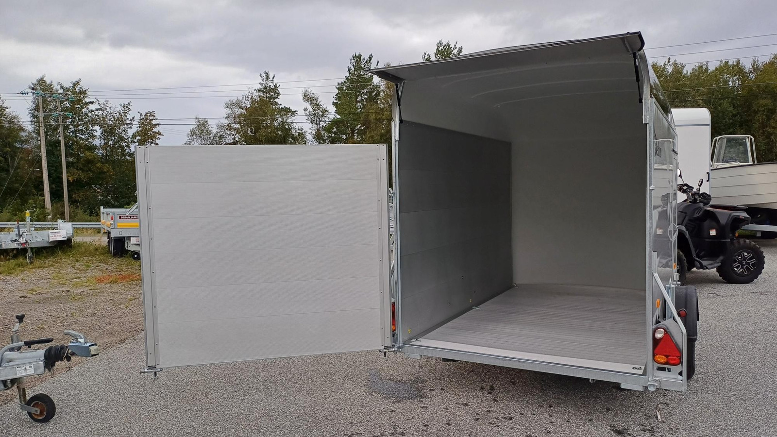 237_ef65e99d-3b71-468e-b6a3-a02512a664ad