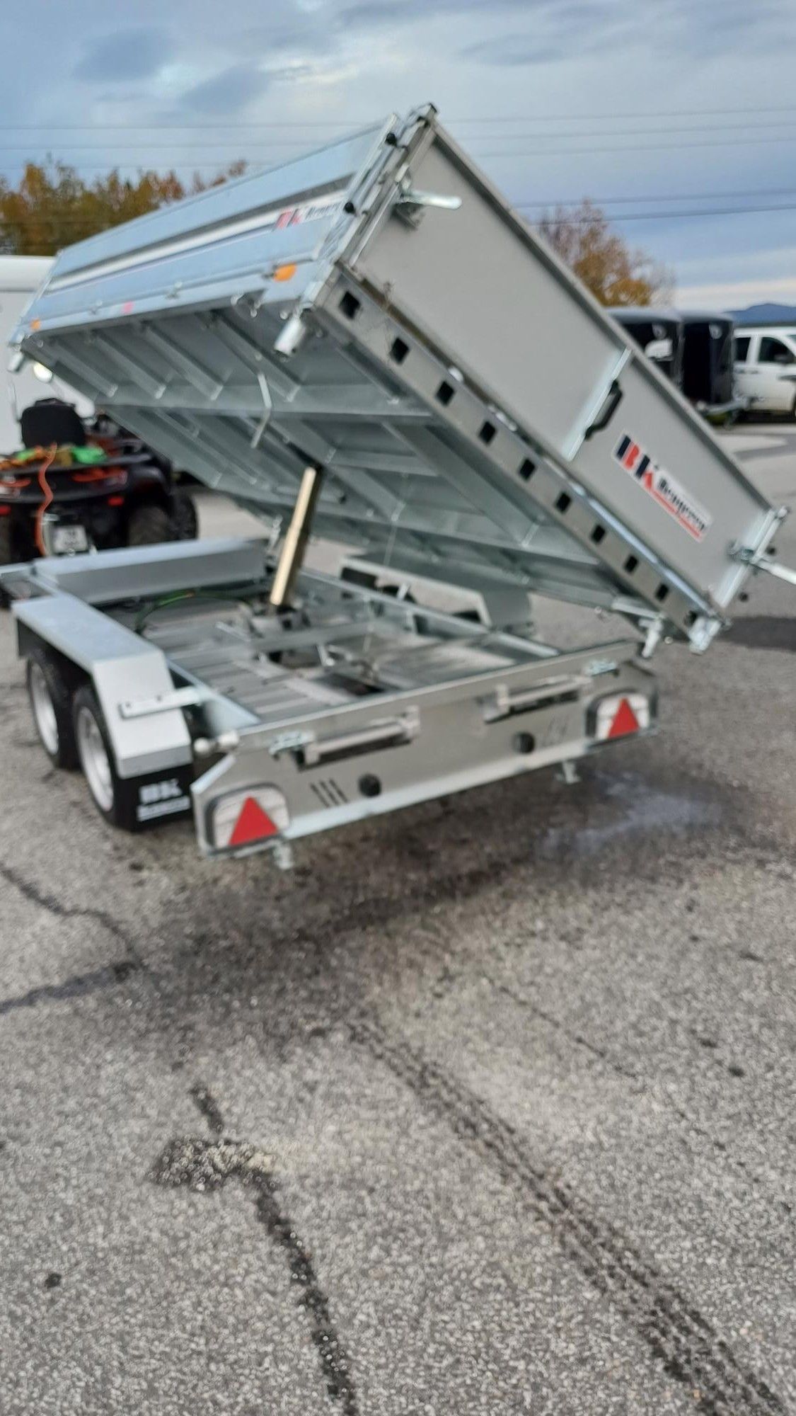 879_f25f4ade-4c03-4ee9-8e28-91186482f74c