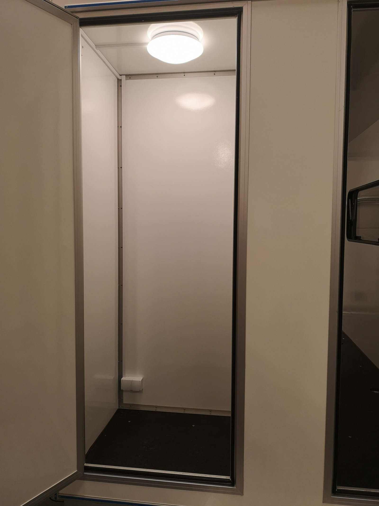 902_1017709800