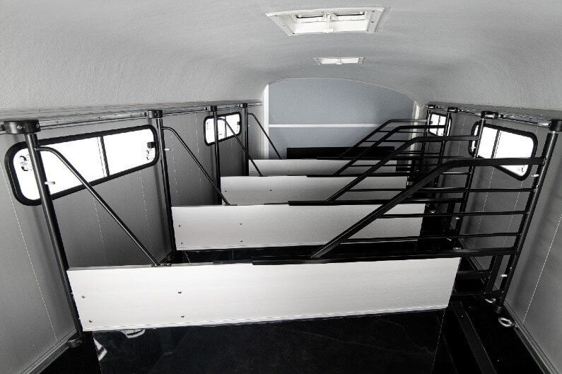 Cheval-Liberte-Icelandic-interior_Z624361-2