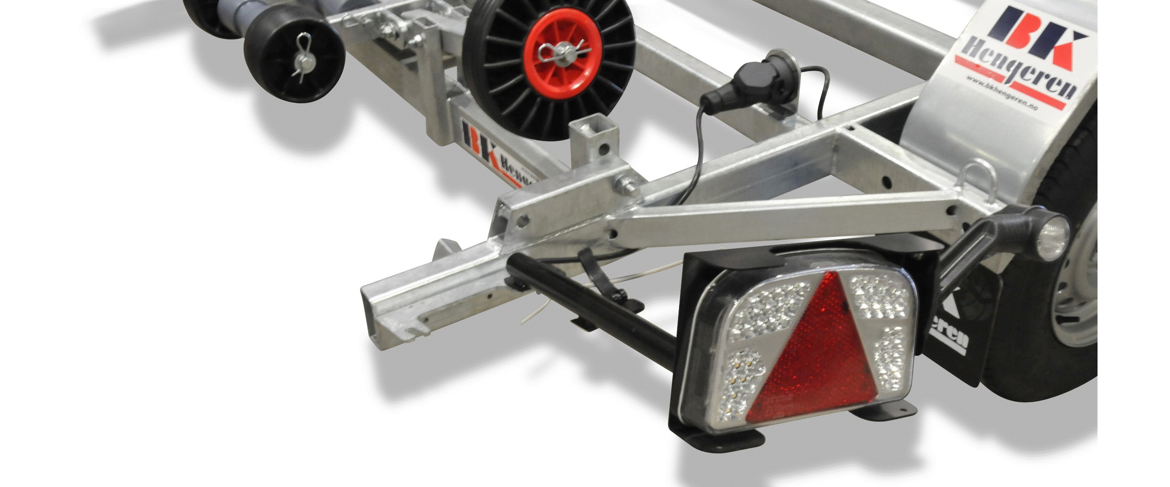 a120baff-db5a-4037-b401-174eb264c340_w-2400.h-1000