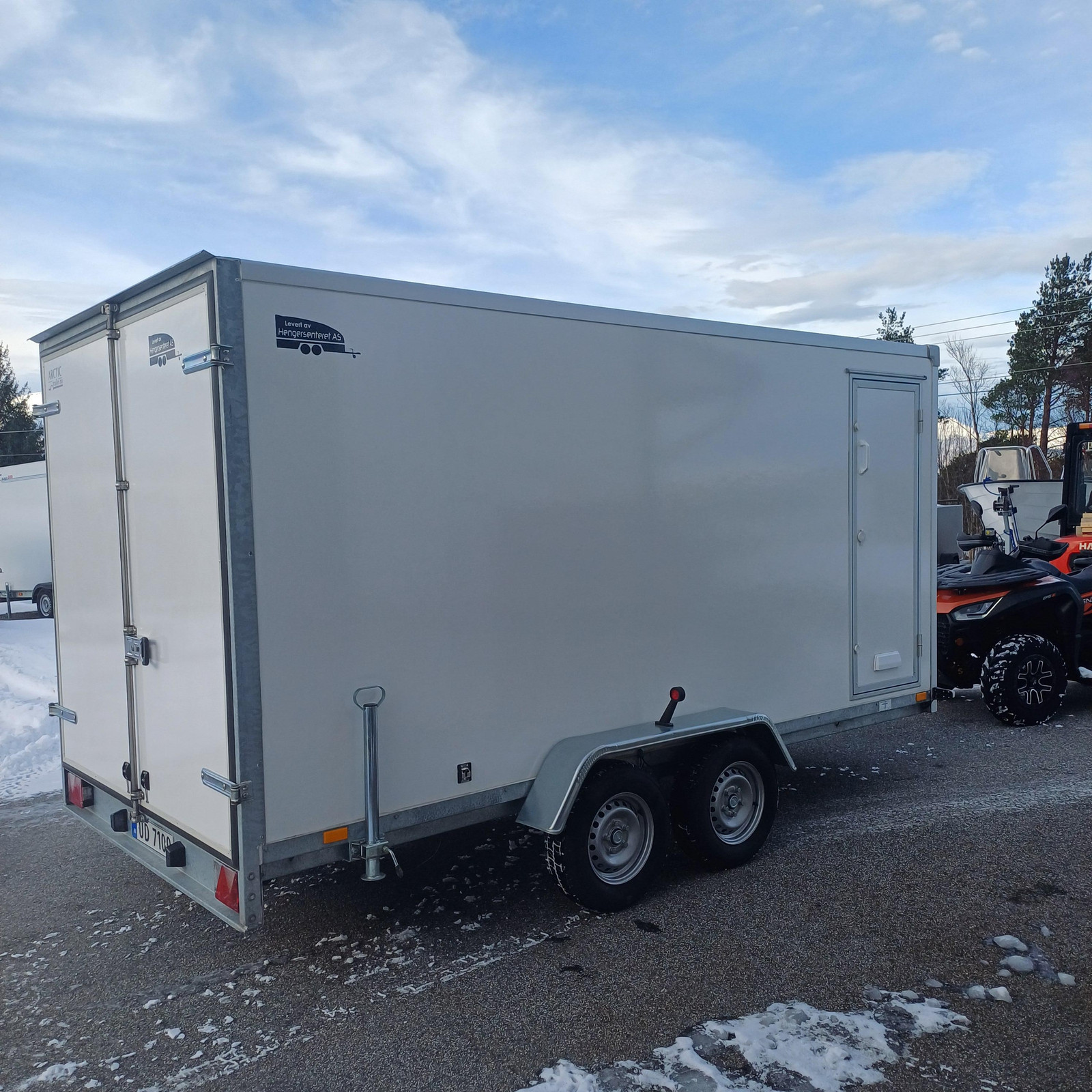 683_ba027a3f-66d1-4d15-9684-f8fce192424c