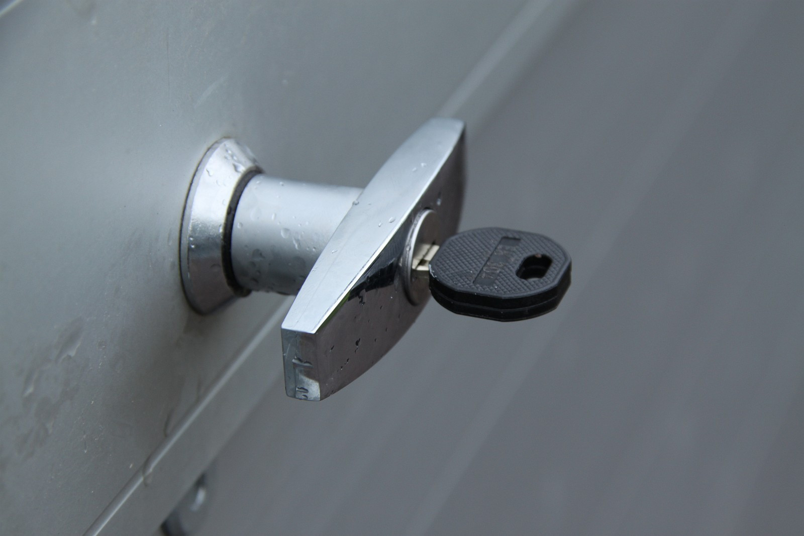 697_58b8f3da-2530-4b9e-a059-e43e56a6bf15