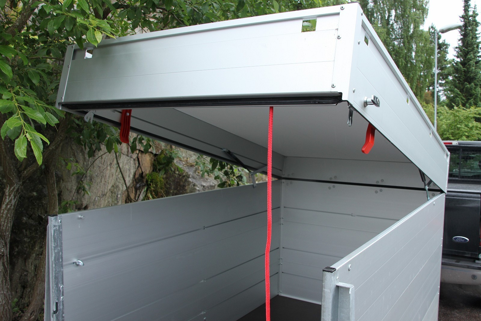 697_d677228d-807e-415d-9895-c19f1fa23441