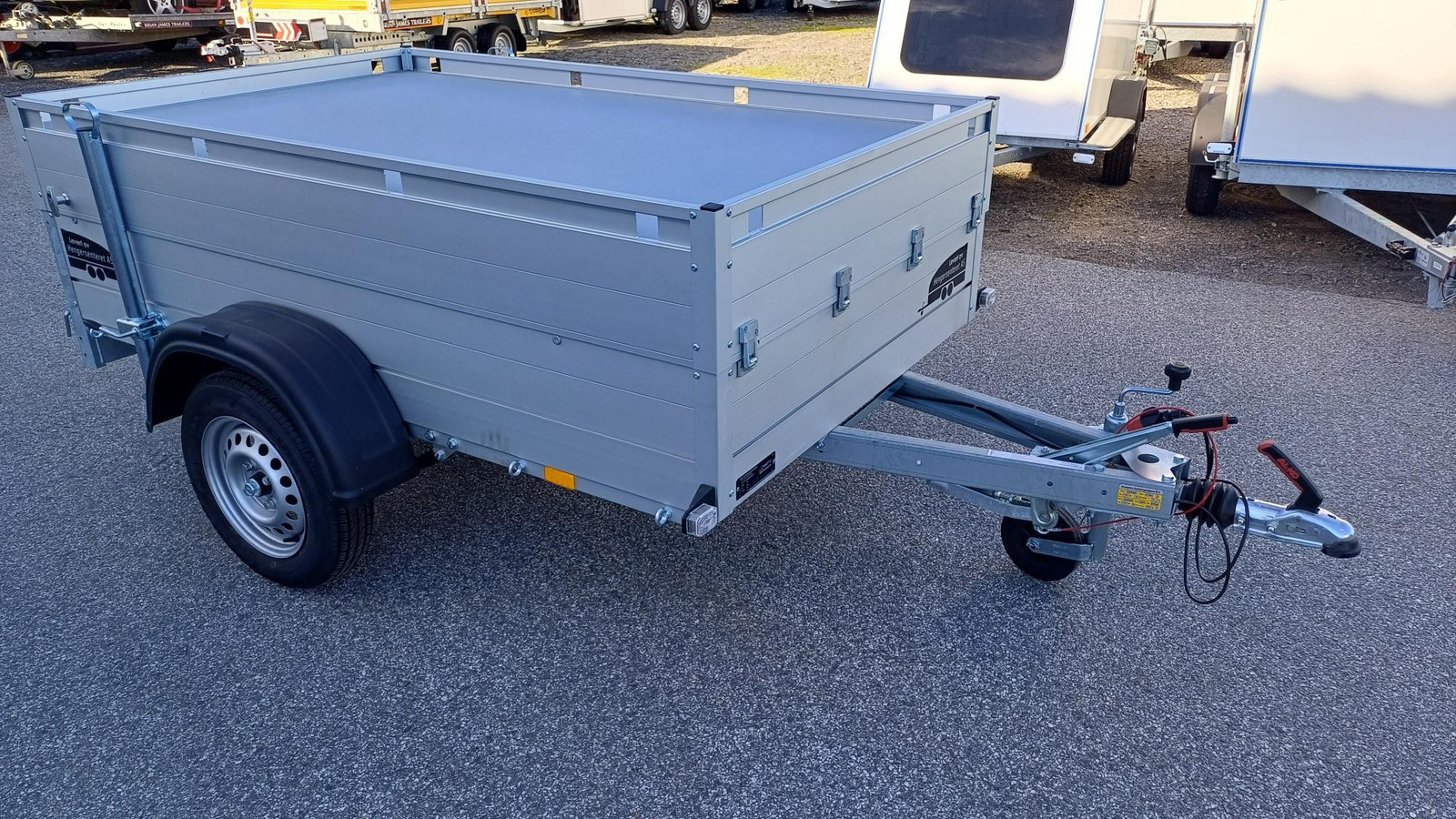 959_b710feff-33b7-496d-874d-0a746e579fc4