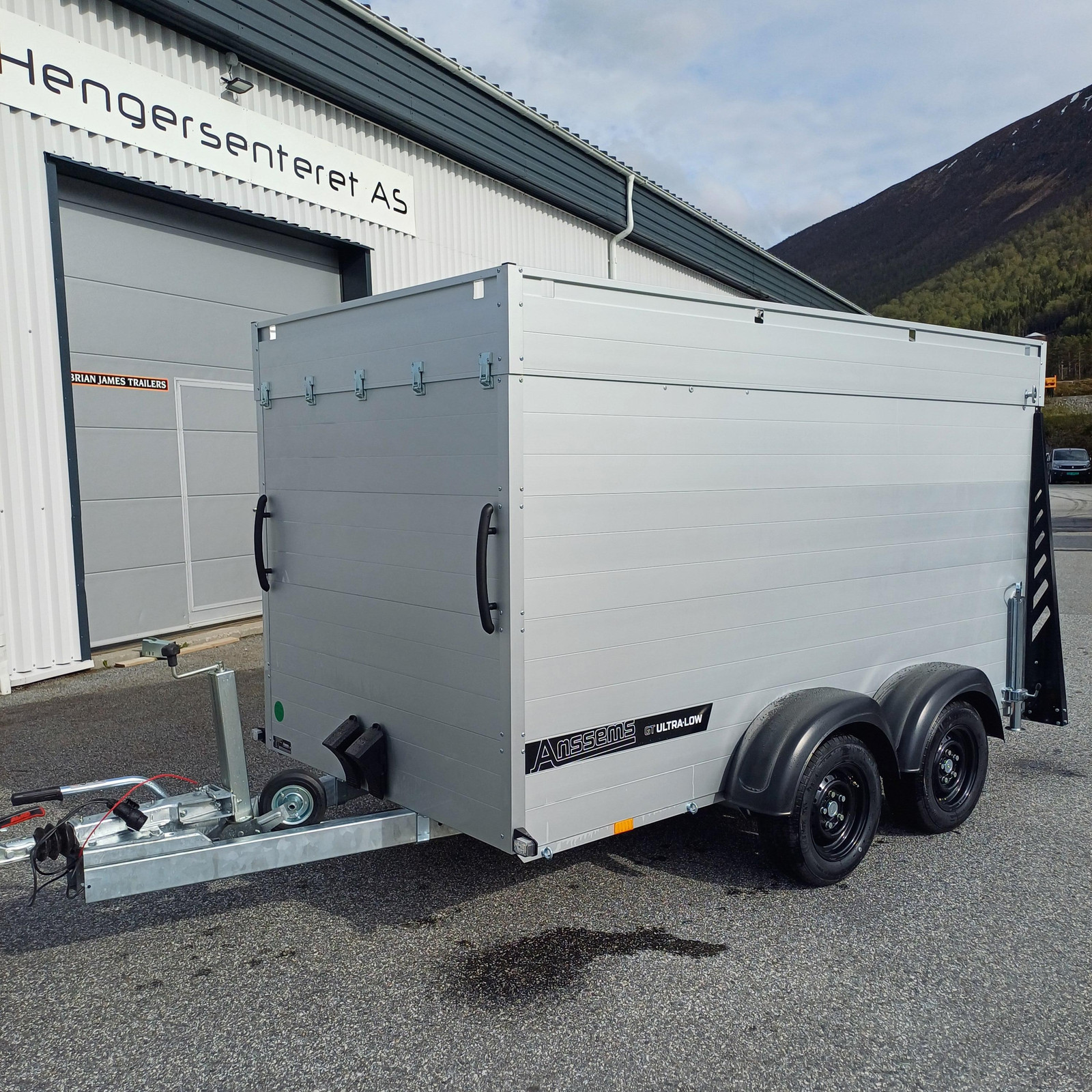 549_384d8276-fc7e-4bc5-9649-3fe4a5c2de90