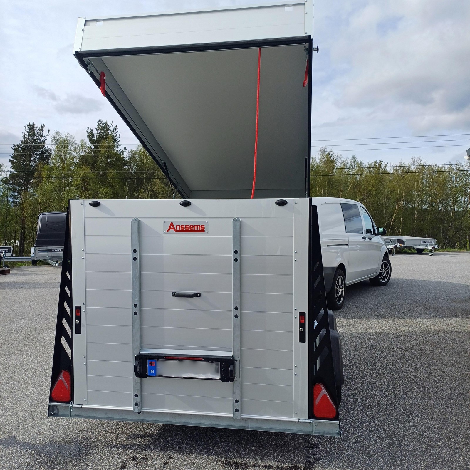 549_6ce3c465-4382-497a-82b1-962f3a8b79b2