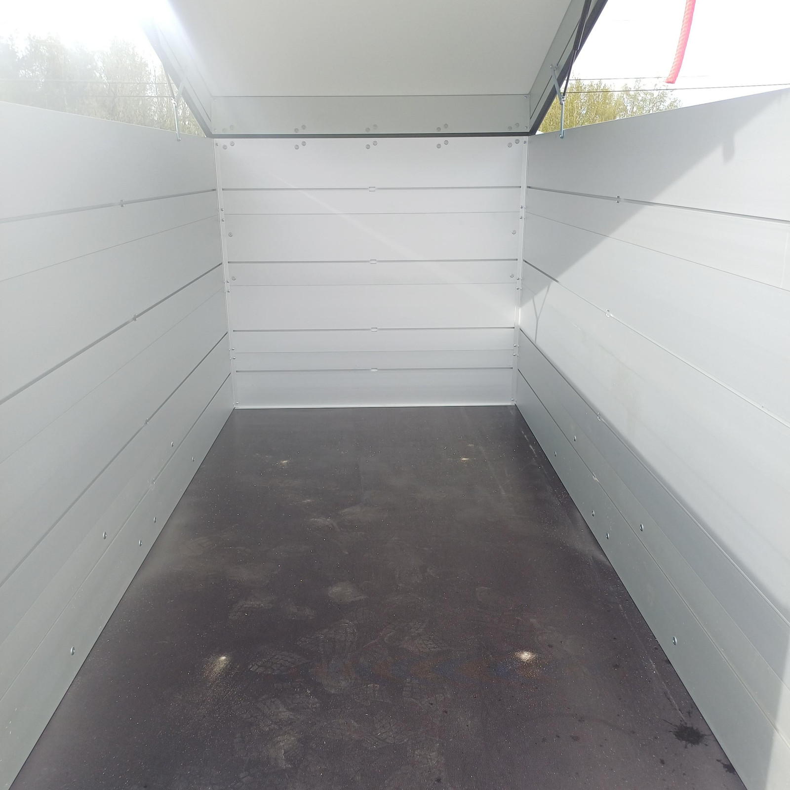 549_8c499989-dbc7-446b-a5db-33a86945e9dd