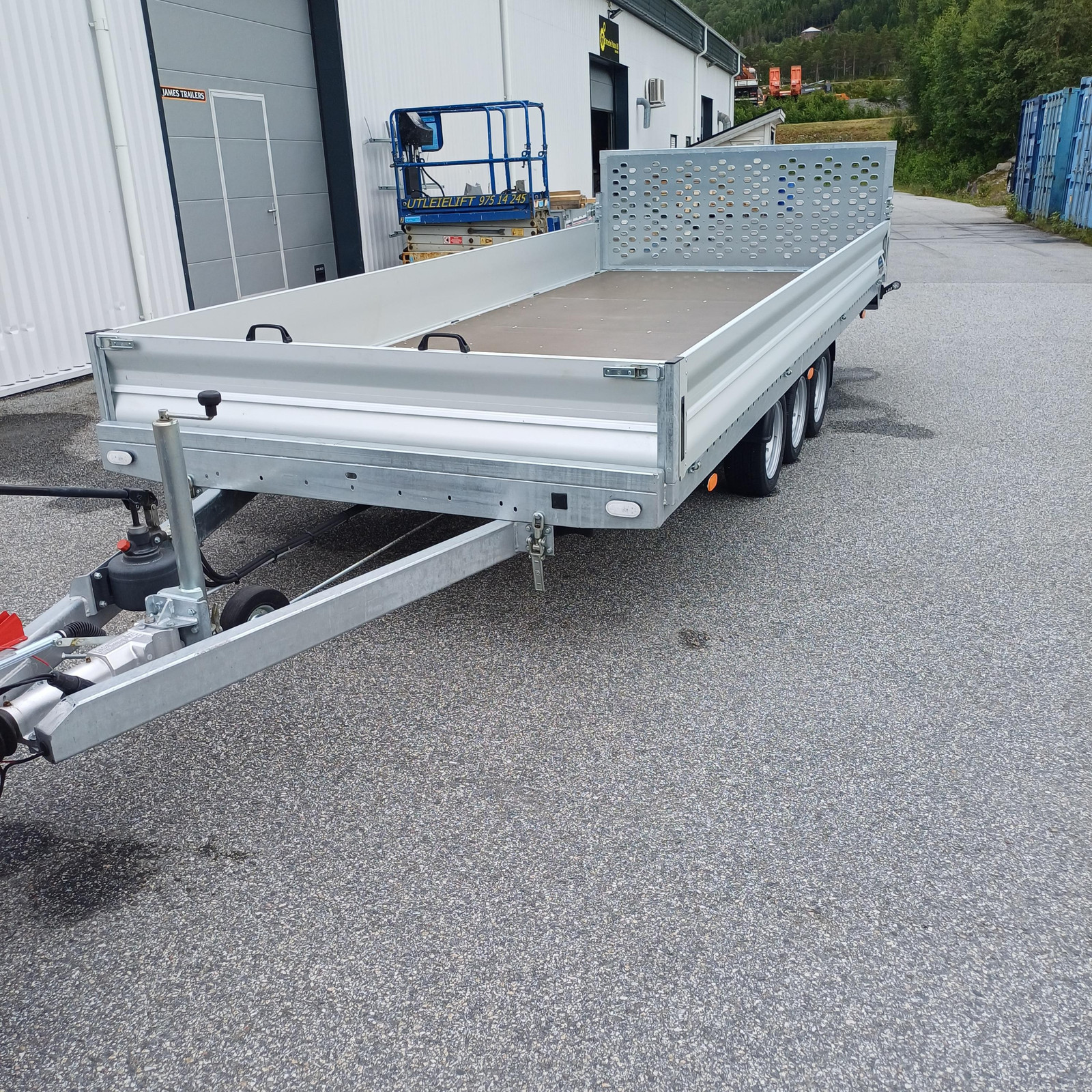 183_8da493e3-1149-4ed9-9631-d107ade464b8