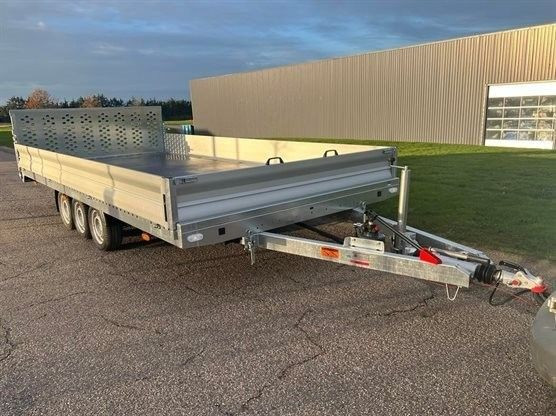 183_98422141-b042-4d27-9854-70e71e18c640