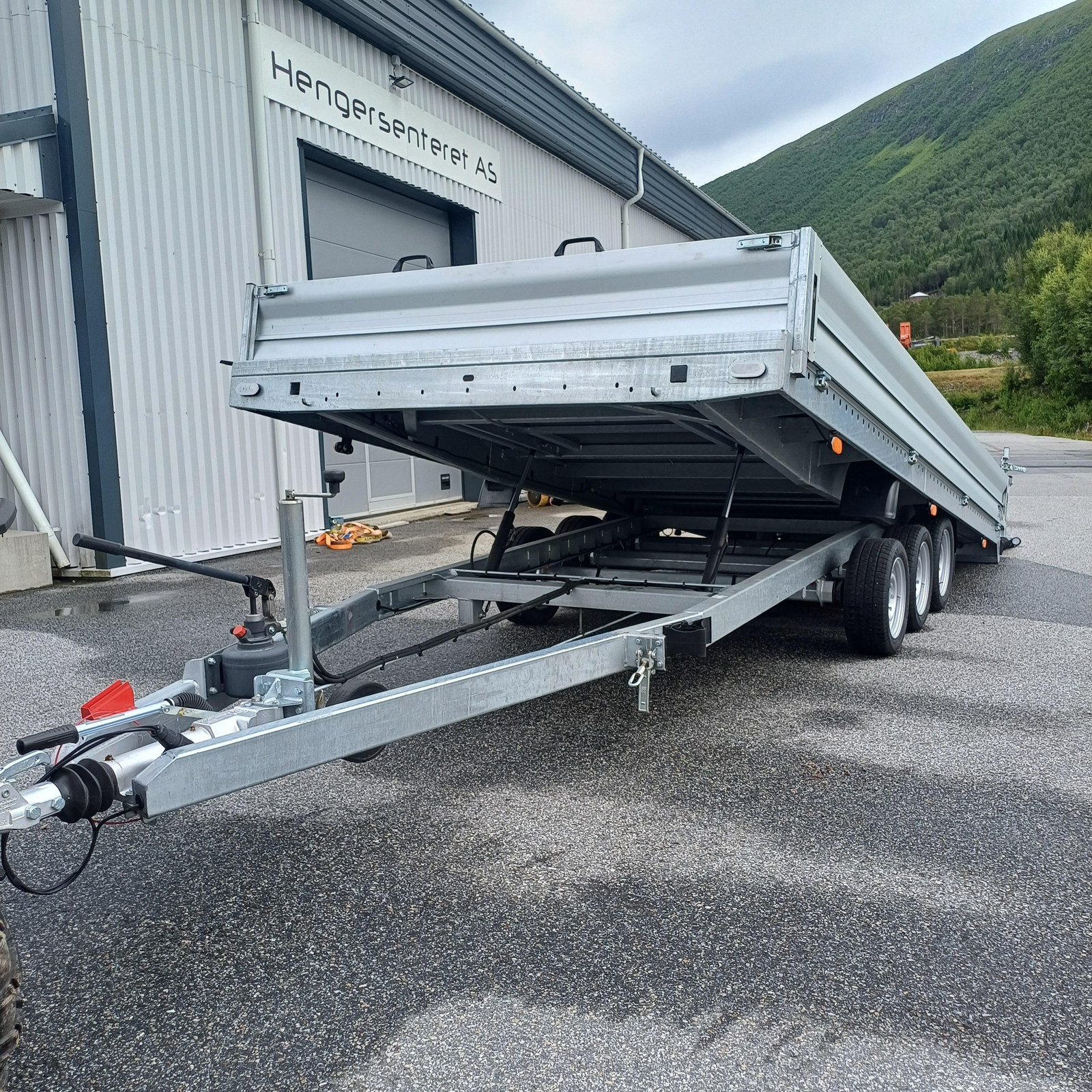 183_bd2ab16b-f9e1-4ff0-b360-258359ae9852